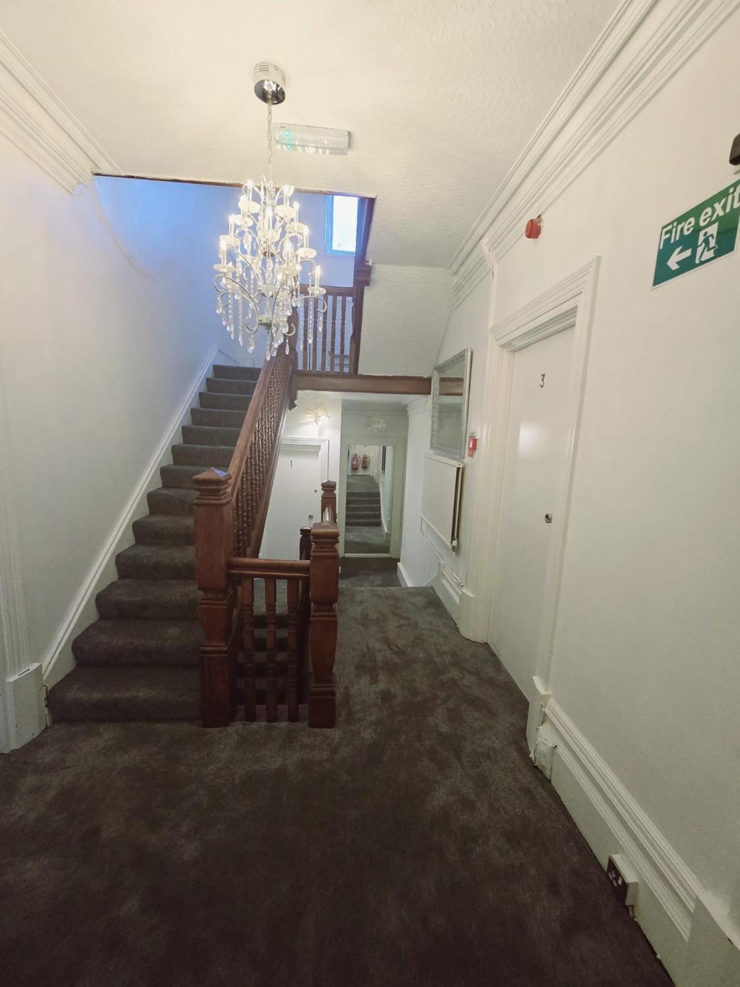 Kingswood Hotel Maidenhead Ngoại thất bức ảnh